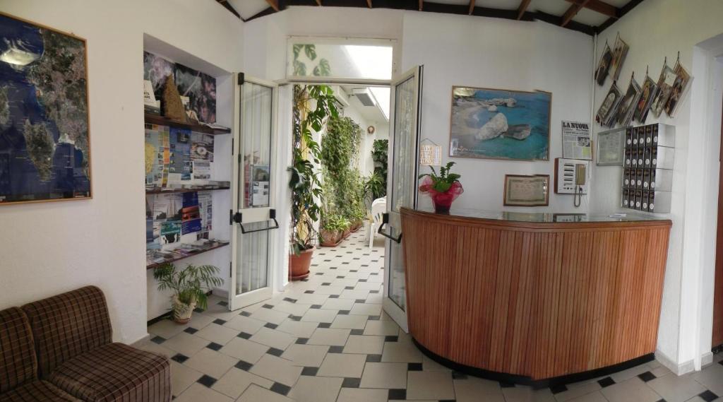 Hotel Fjby Calasetta Buitenkant foto